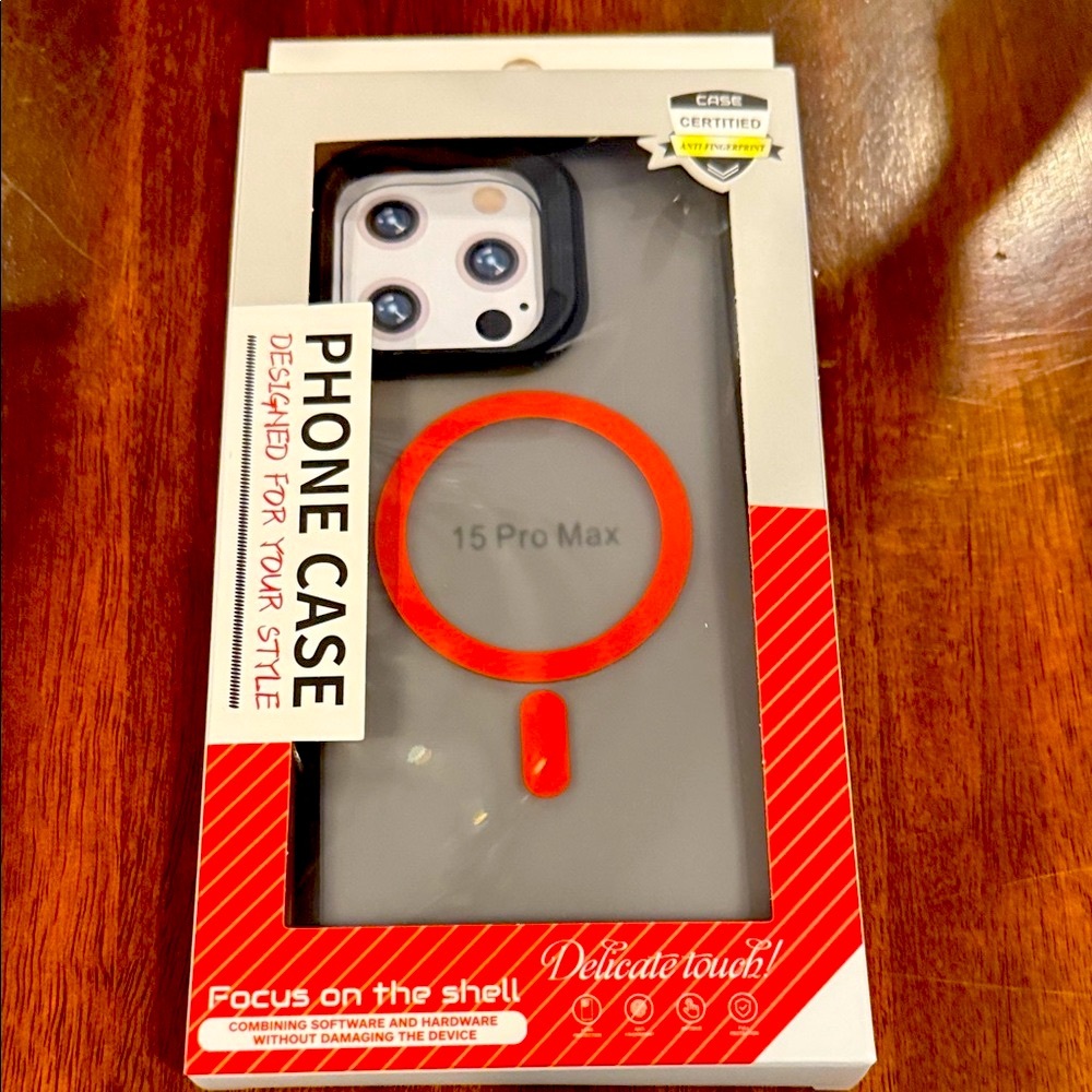 15 Pro Max Black/red Smoked MagSafe iPhone Case